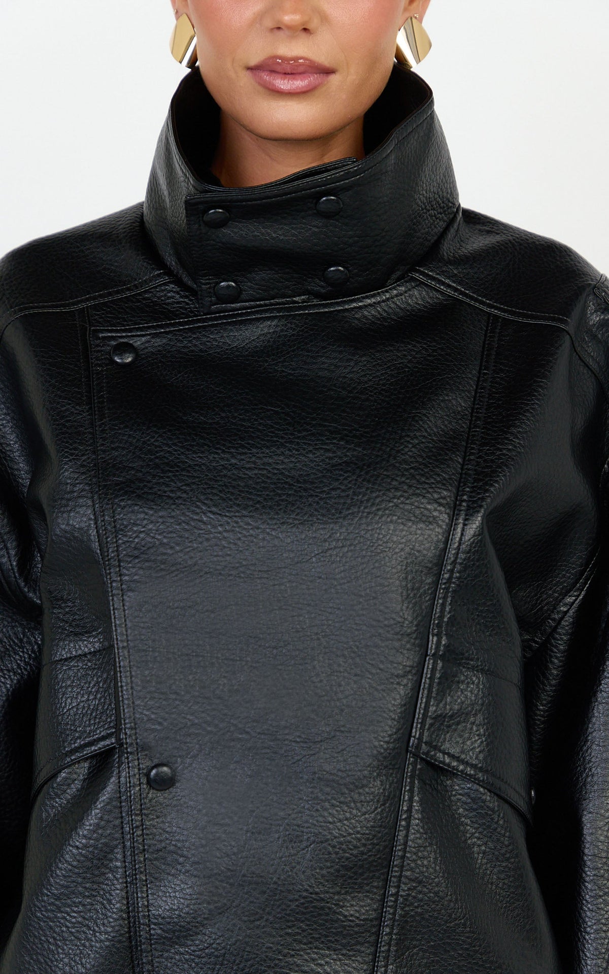 Lioness - Rogue Bomber in Onyx
