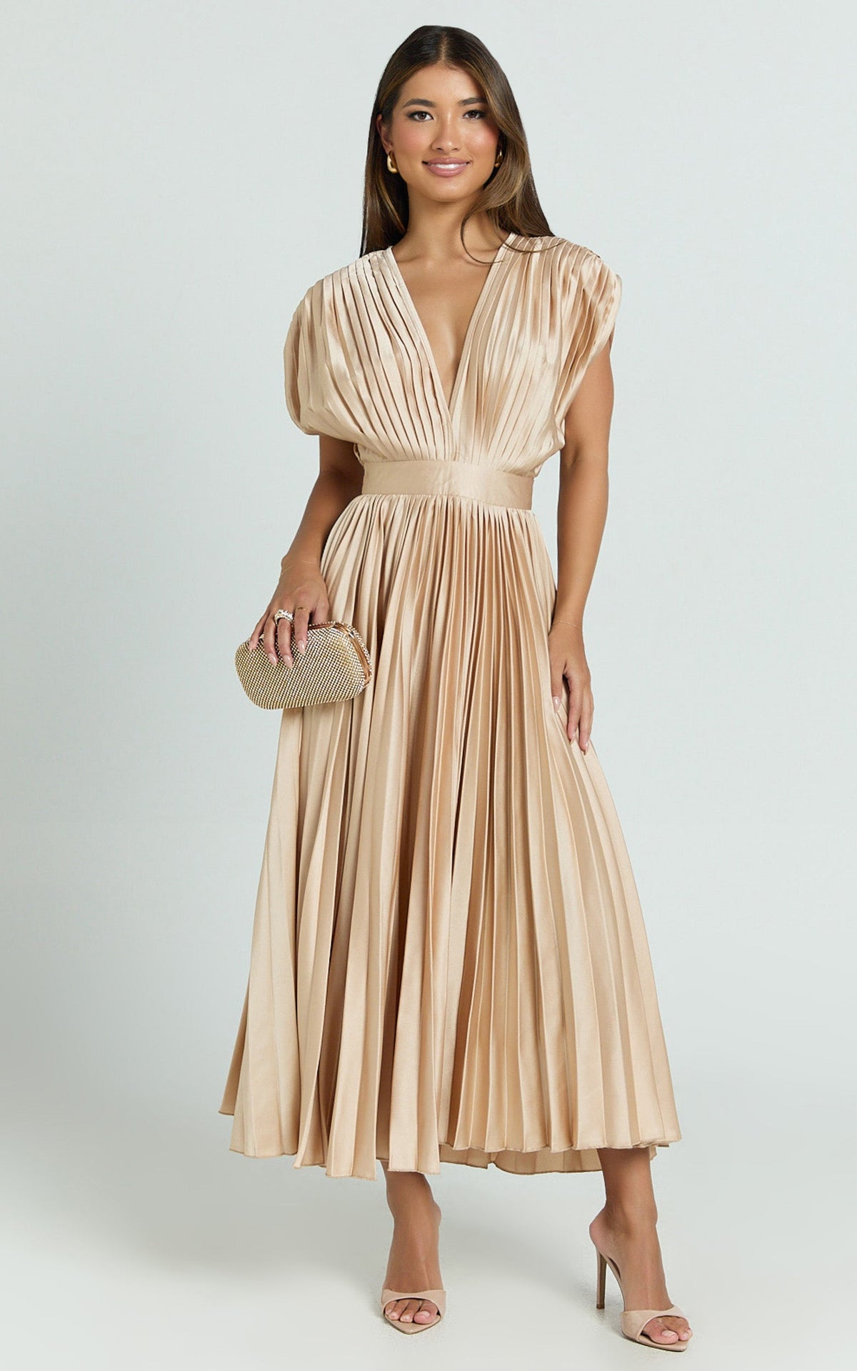 Della Midi Dress - Plunge Neck Short Sleeve Pleated Dress in Champagne