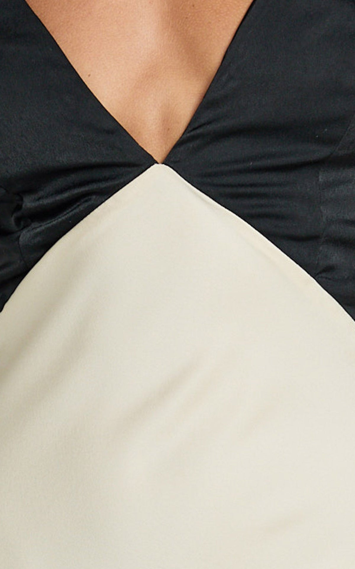 Quincy Maxi Dress - Satin Slip Dress in Black/Champagne