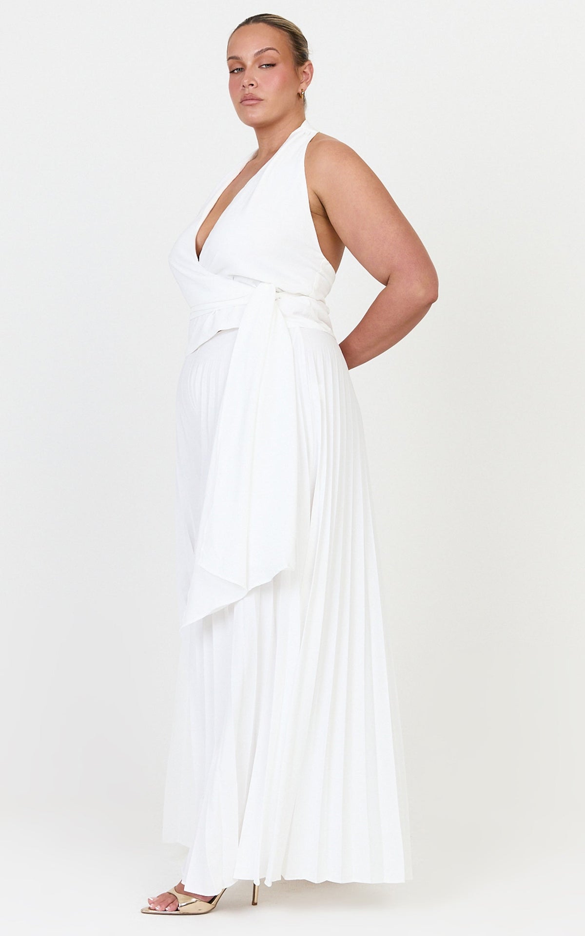 Valentina Pants - Pleated Wide Legged Pants in Off White