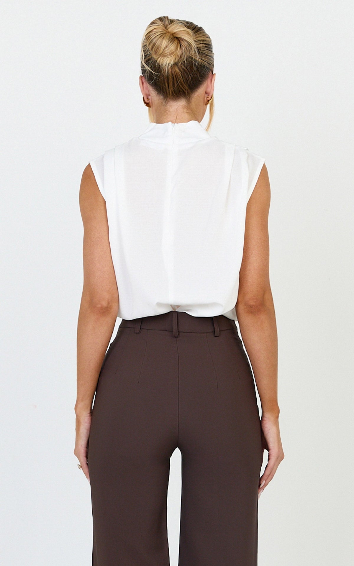 Arianae Top - High Neck Top in White