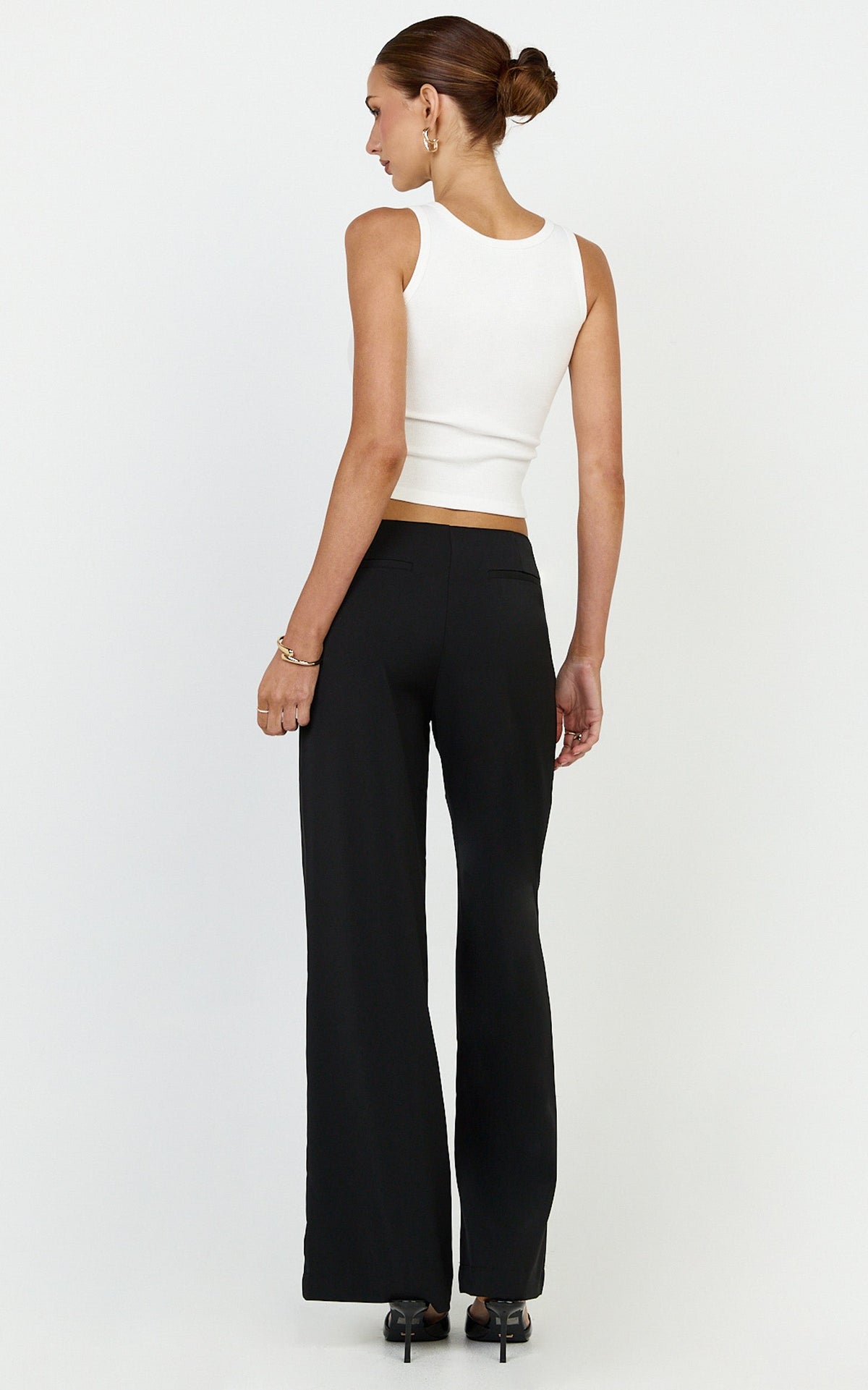 Elani Top - Scoop Neck Rib Tank Top in White