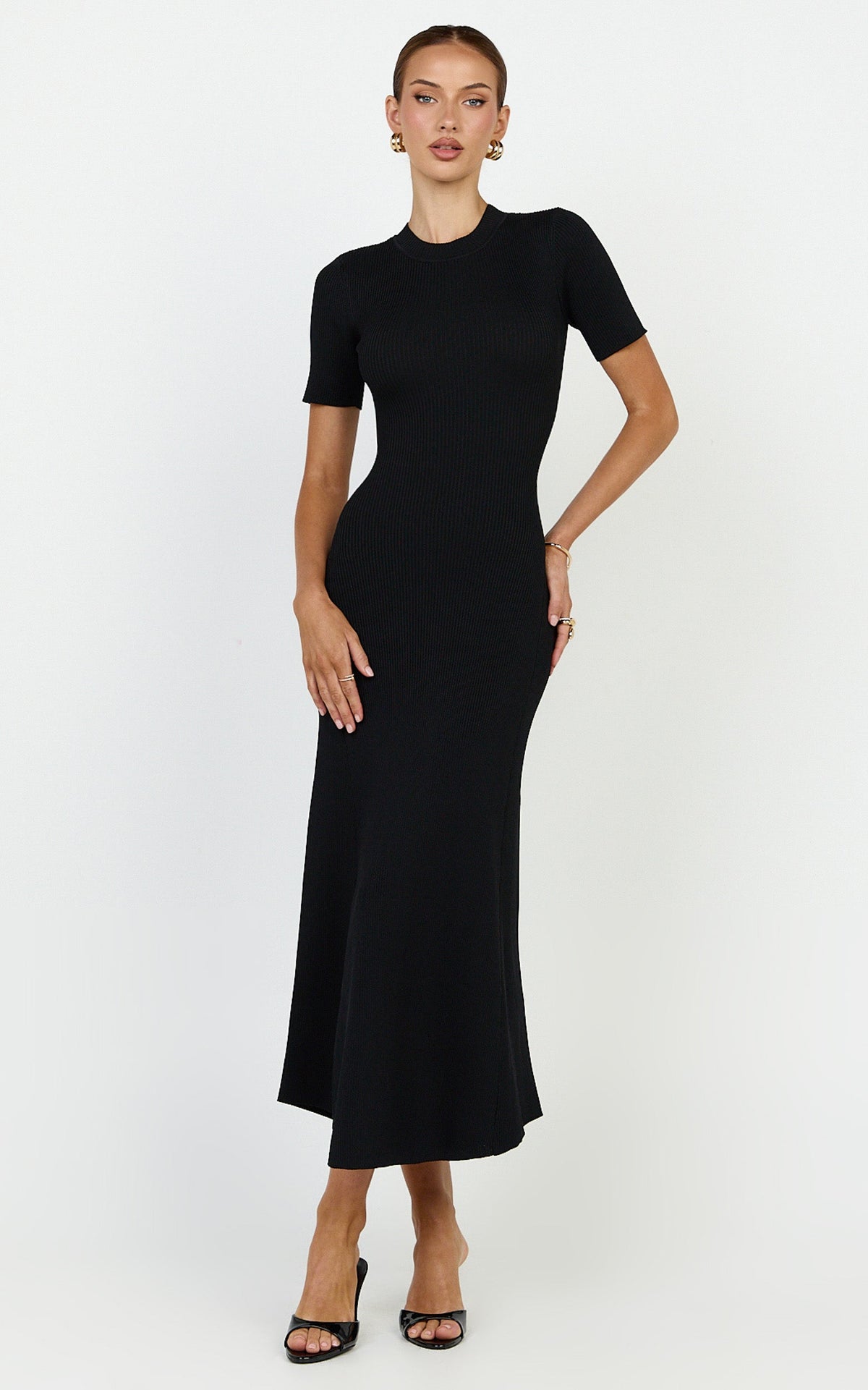 Lanie Midi Dress - Knitted Crew Neck Short Sleeve Dress in Black