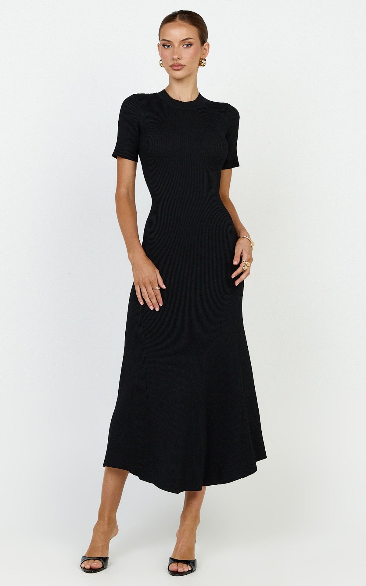 Lanie Midi Dress - Knitted Crew Neck Short Sleeve Dress in Black