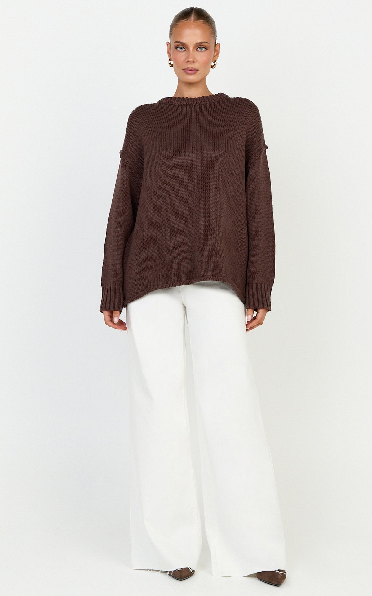 Kira Jumper - Crew Neck Oversized Knit Jumper in Chocolate
