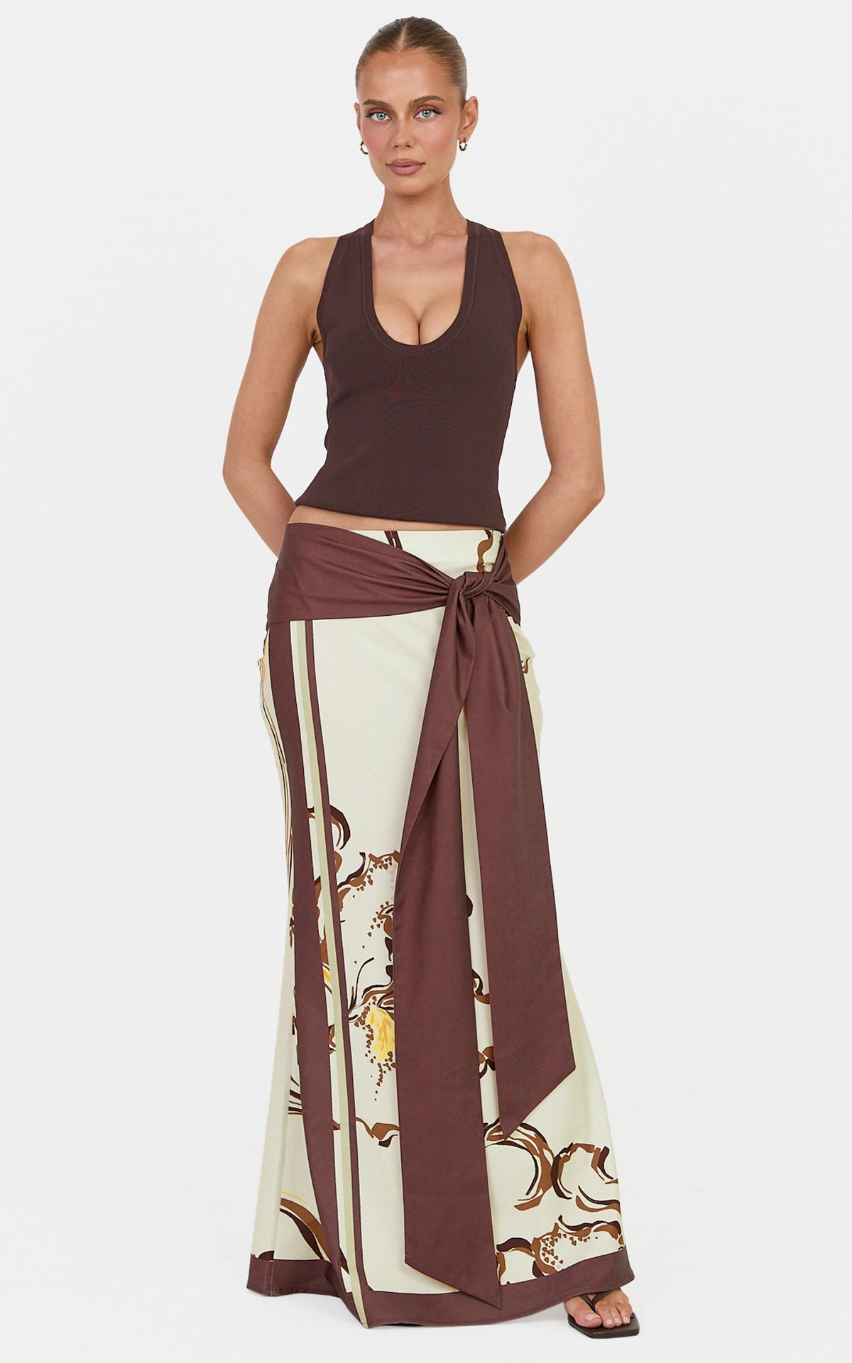 Jenna Top - Scoop Neck Racer Back Knit Tank Top in Dark Chocolate