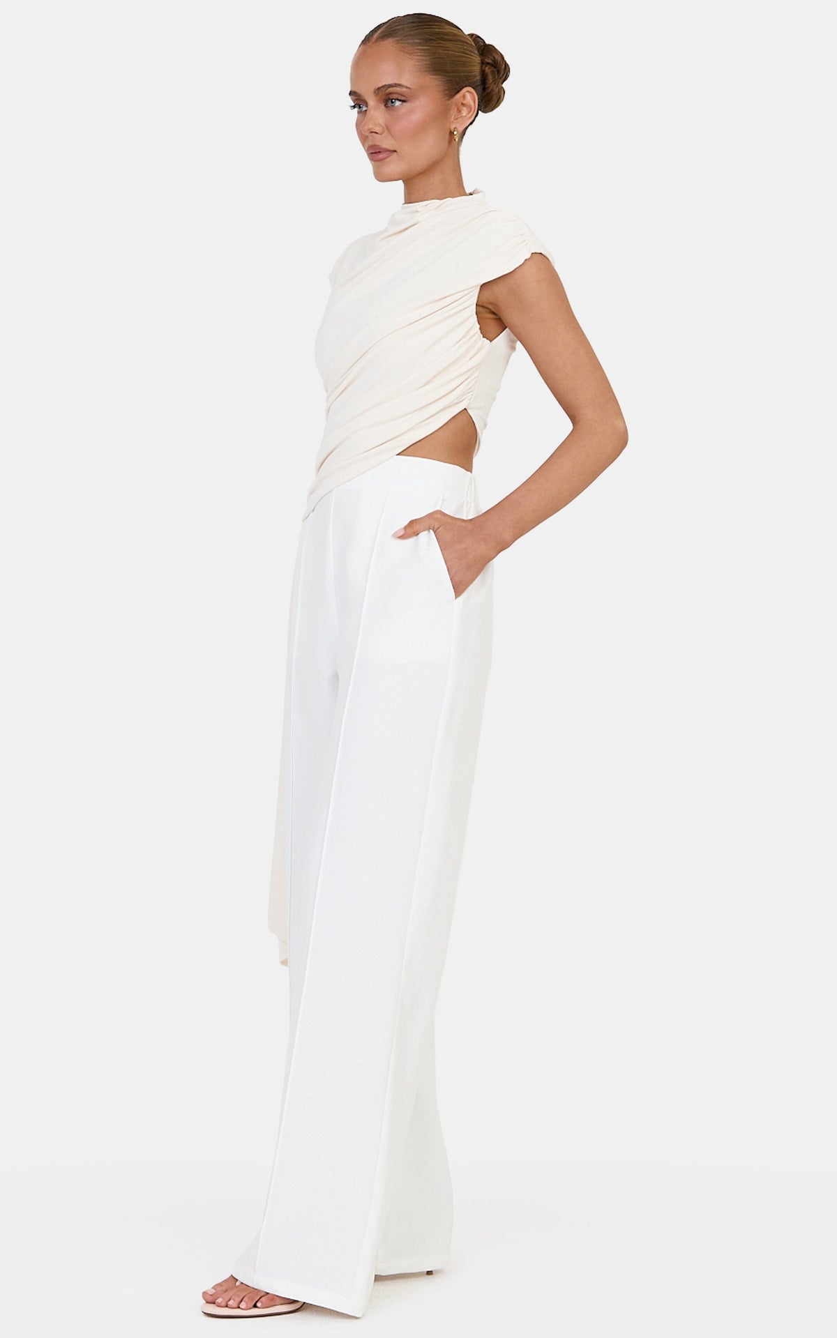 Victoria Pants - Relaxed Tailored Pants in Off White