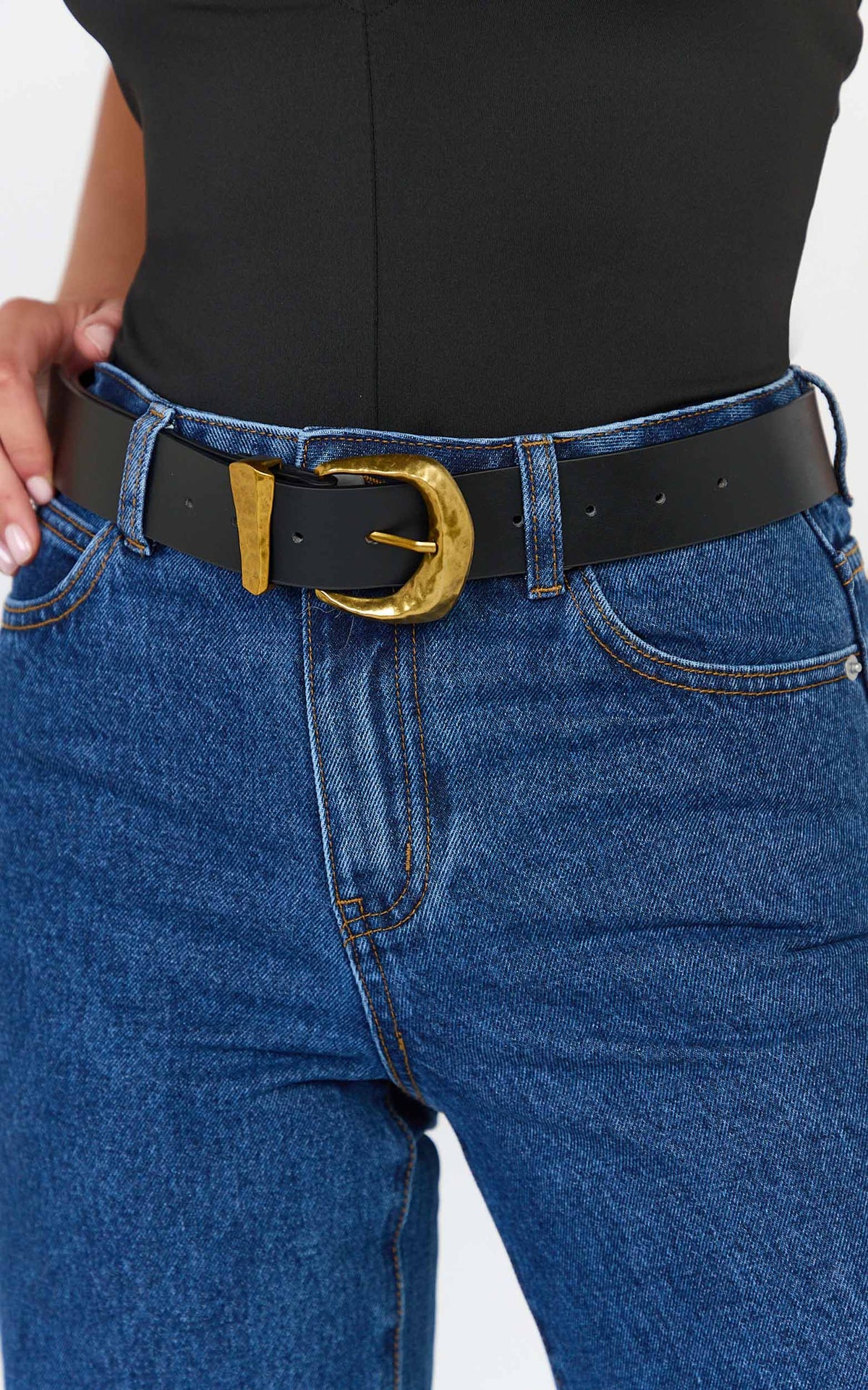 Abbie Belt - Chunky Gold Bucket Belt in Black