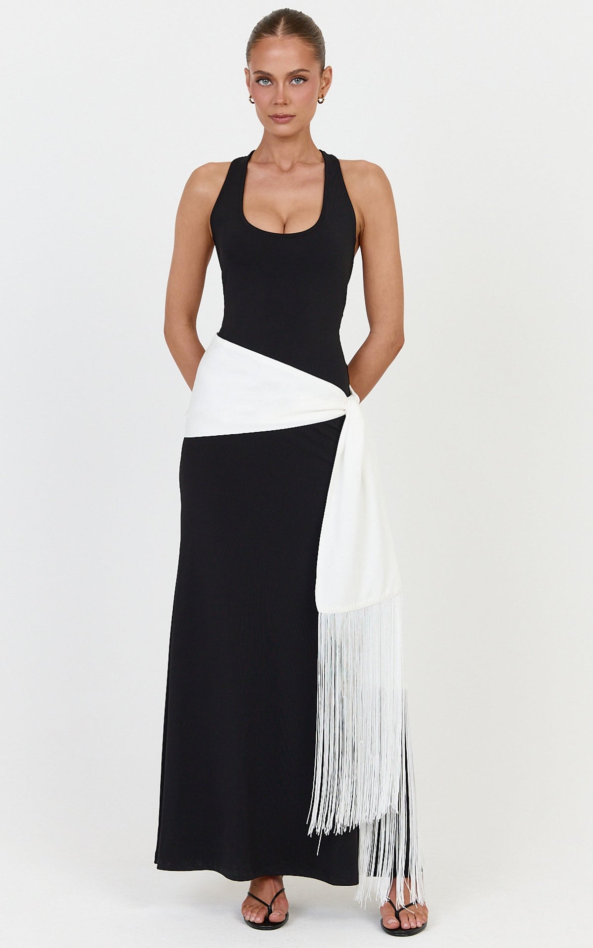 Romy Scarf - Scarf With Fringing in Ivory
