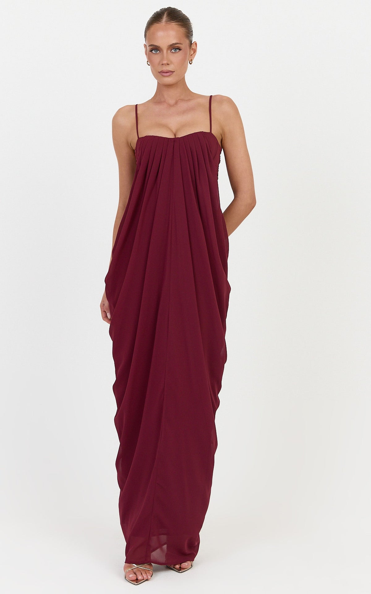 Eloise Maxi Dress - Draped Dress With Sweetheart Neckline And Spaghetti Straps in Wine