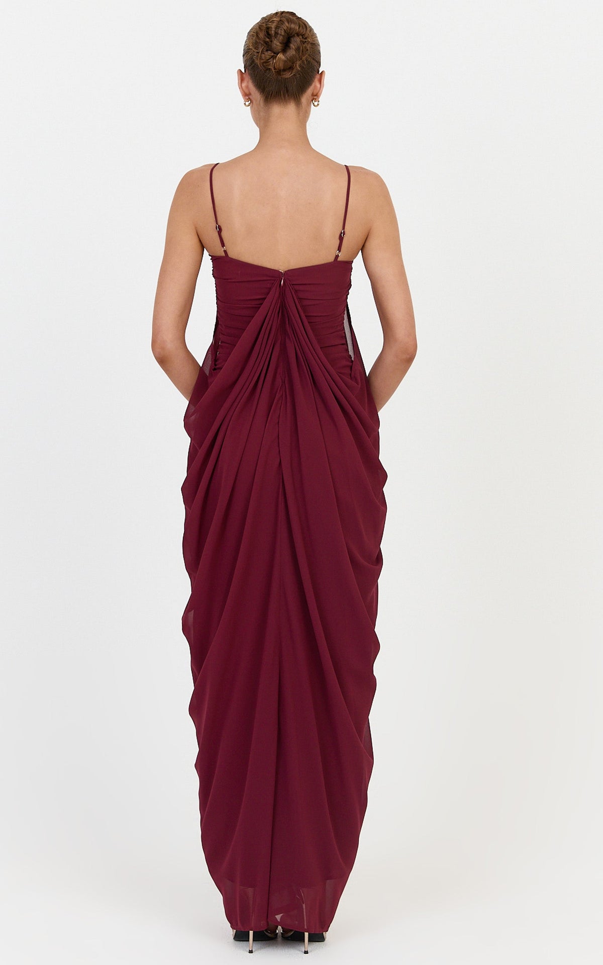 Eloise Maxi Dress - Draped Dress With Sweetheart Neckline And Spaghetti Straps in Wine