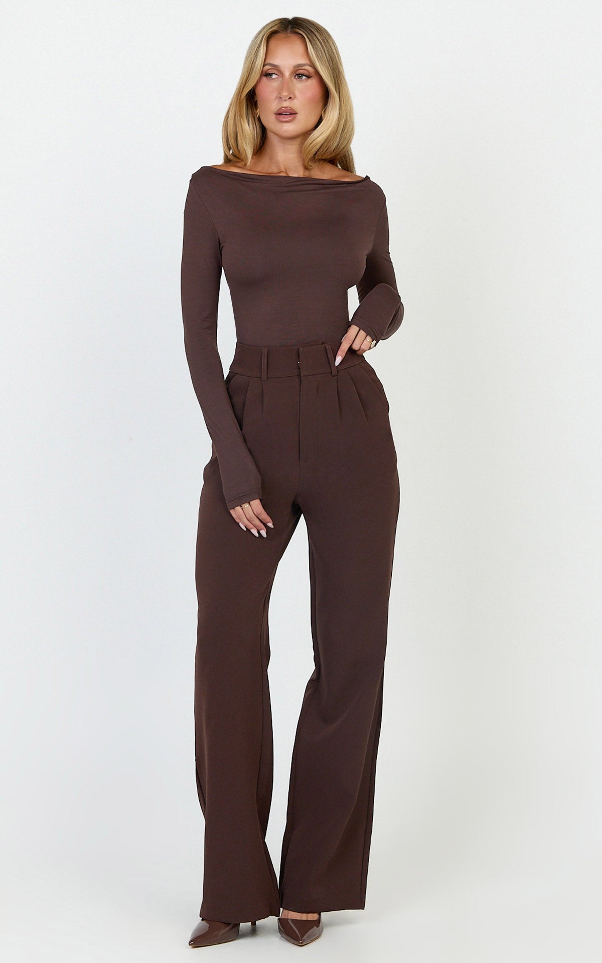 Tisdale Top - Boat Neck Long Sleeve Top in Choc