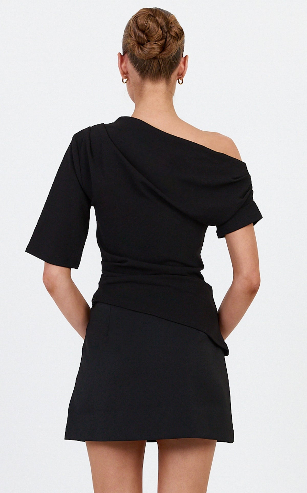 Noa Top - One Shoulder Asymmetrical Top in Black