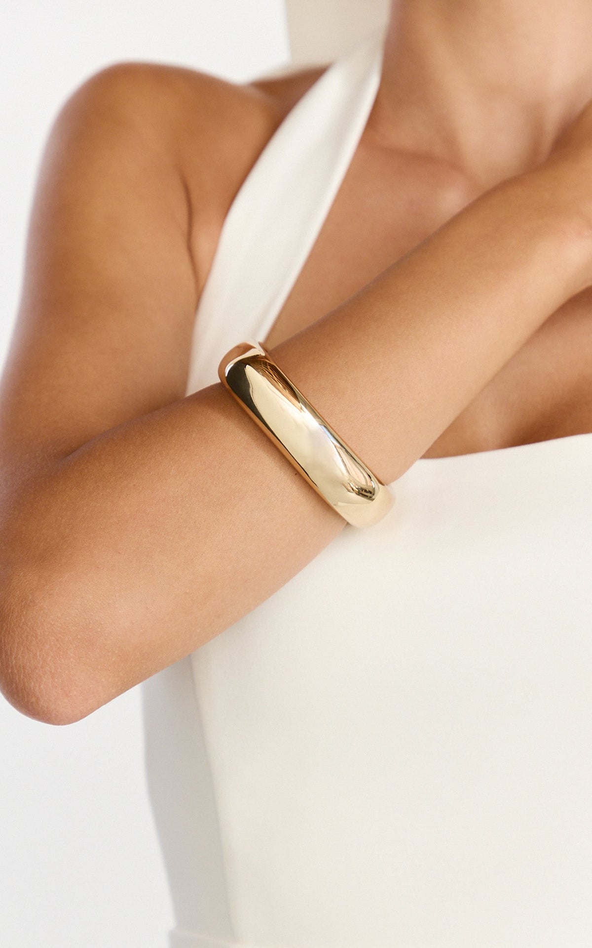 Olinka Bangle - Bangle in Gold