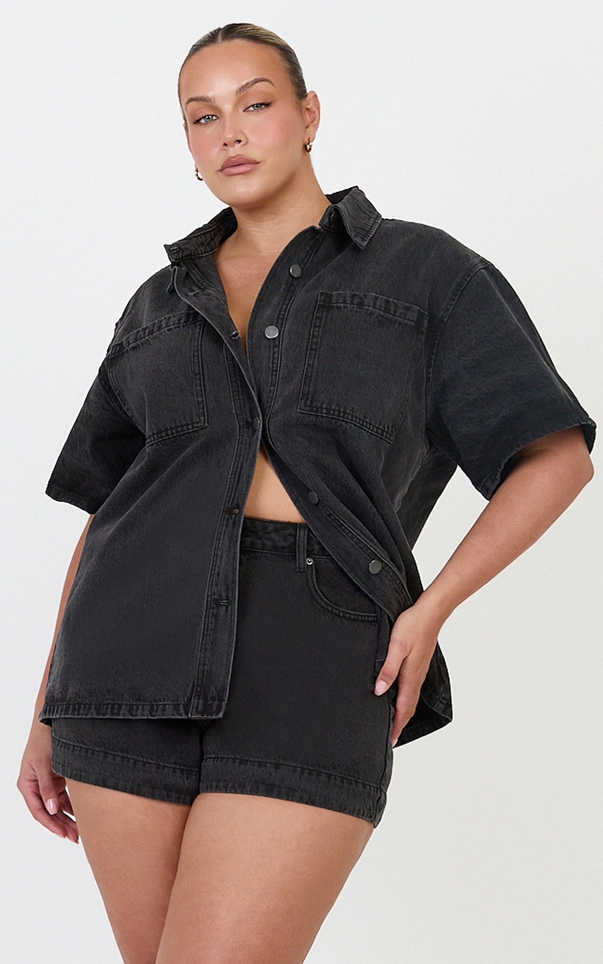 Rhianna Shorts - Mid Waist Recycled Denim Shorts in Washed Black