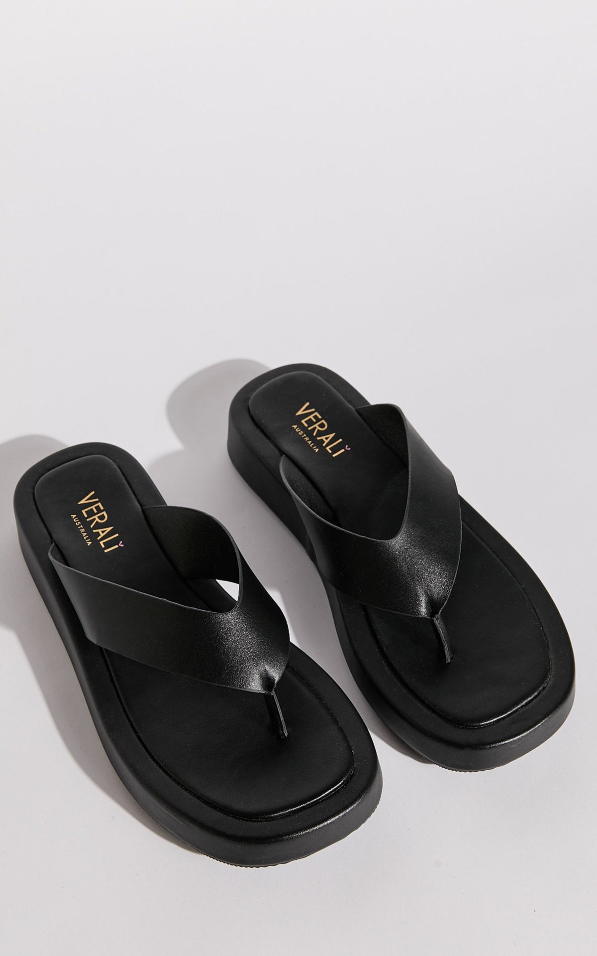 Verali - Bouncer Sandals in Black